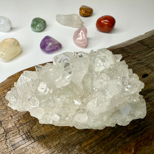 Apophyllite // Cluster