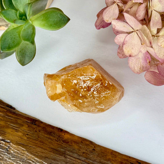 Calcite // Honey // Chunk