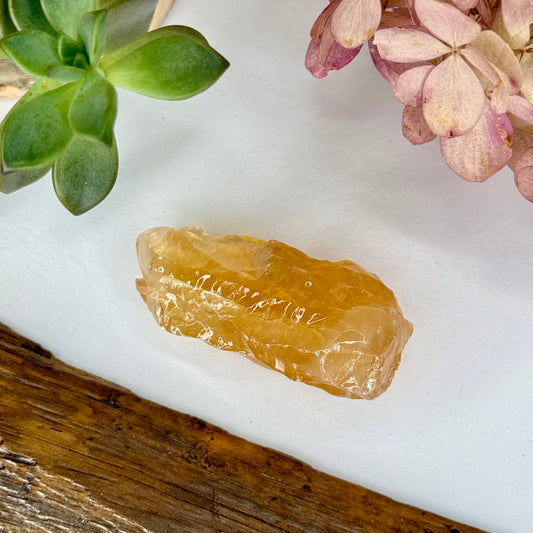 Calcite // Honey // Chunk