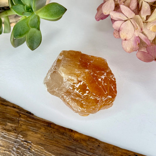 Calcite // Honey // Chunk