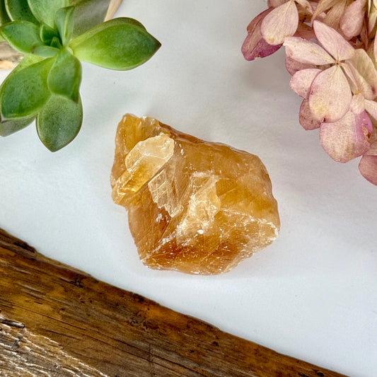 Calcite // Honey // Chunk