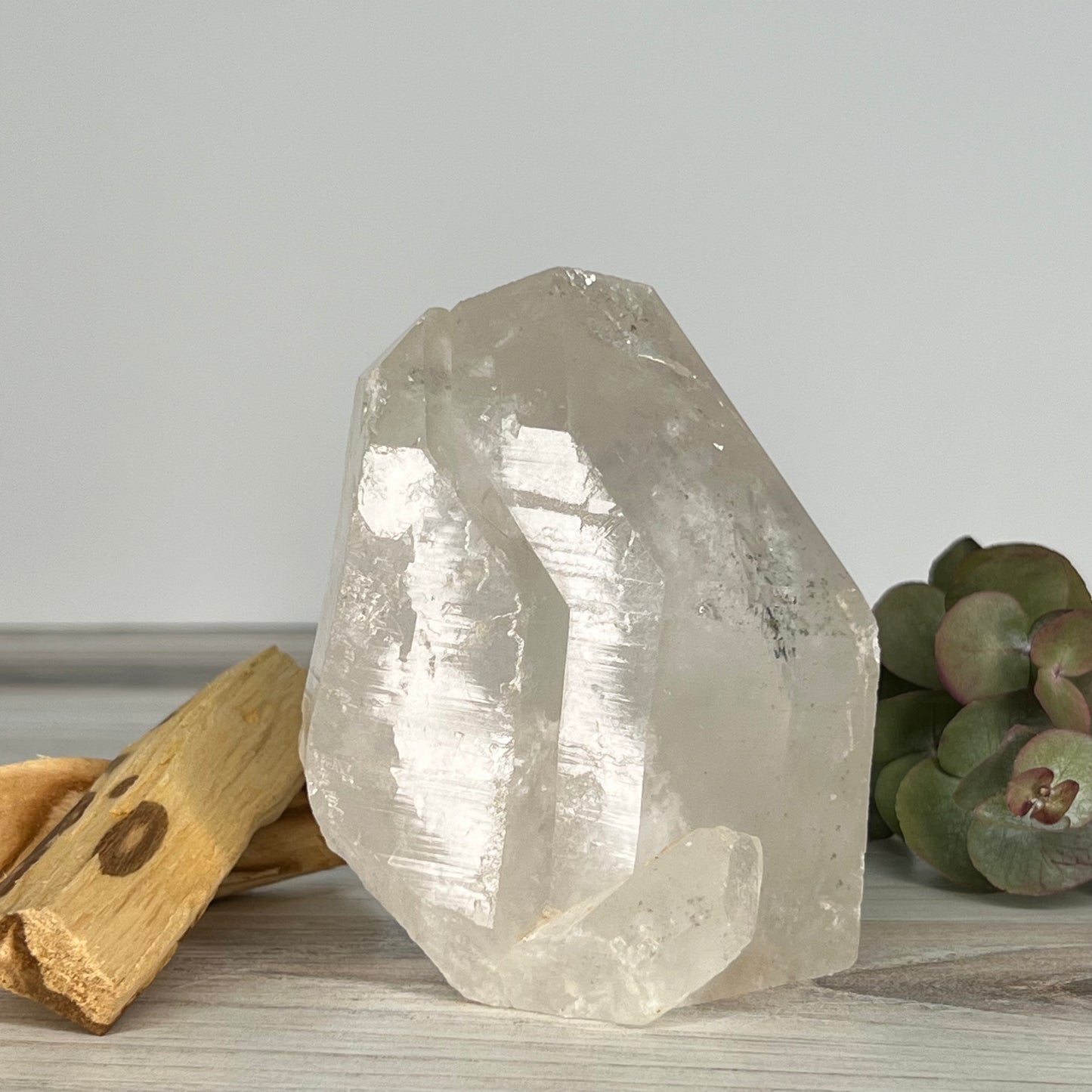 Quartz // Clear // Natural // Point