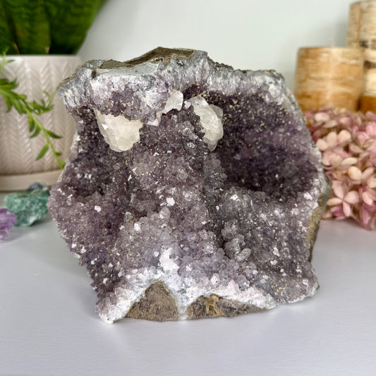 Amethyst // Calcite Heart // Cluster