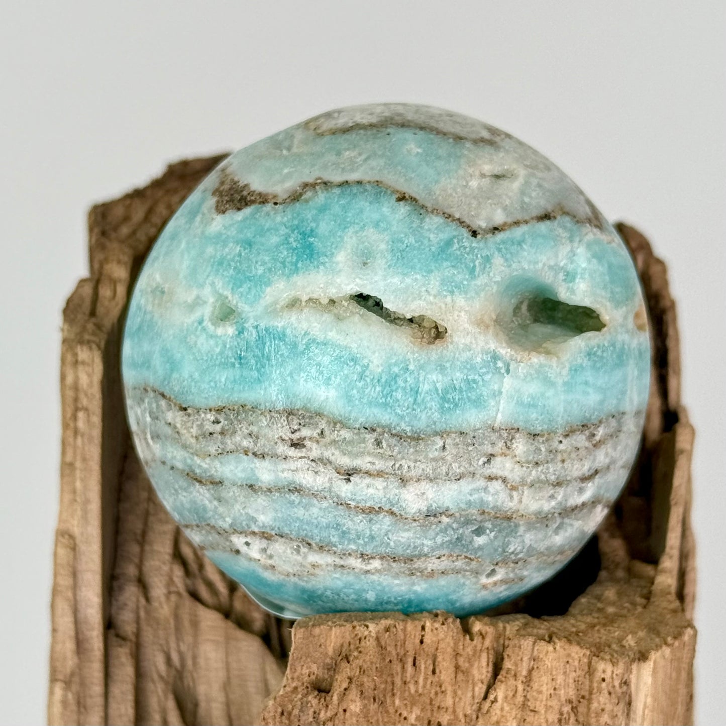 Aragonite // Blue // Sphere