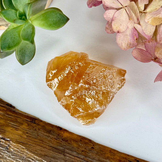 Calcite // Honey // Chunk