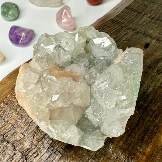 Apophyllite // Cluster