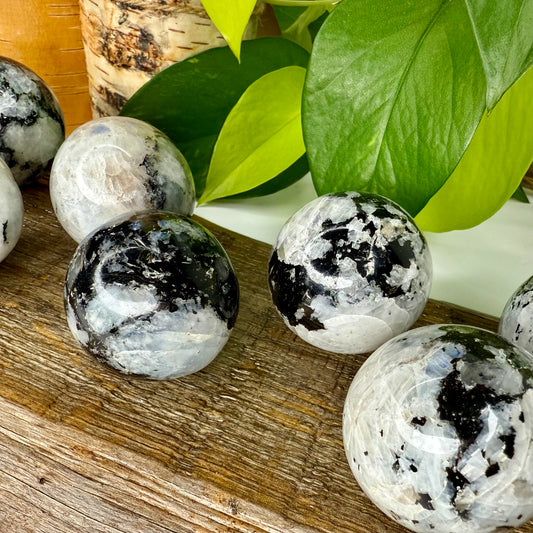 Moonstone // Rainbow // Sphere