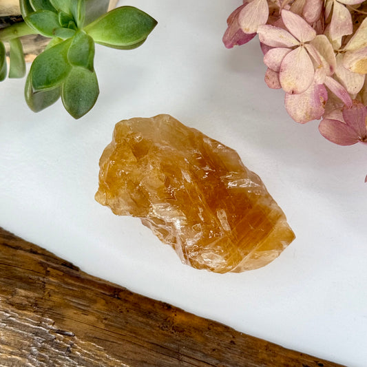 Calcite // Honey // Chunk