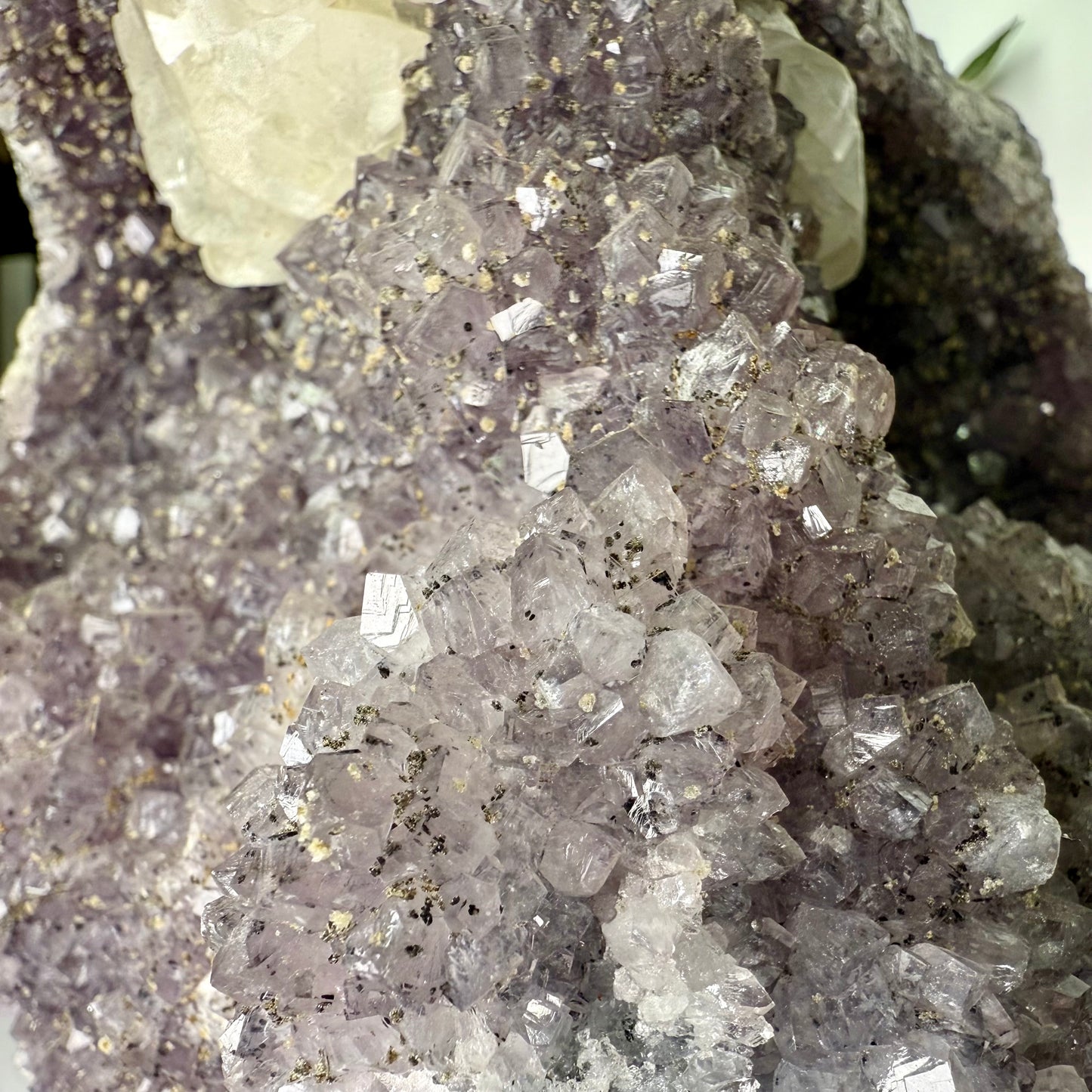 Amethyst // Calcite Heart // Cluster
