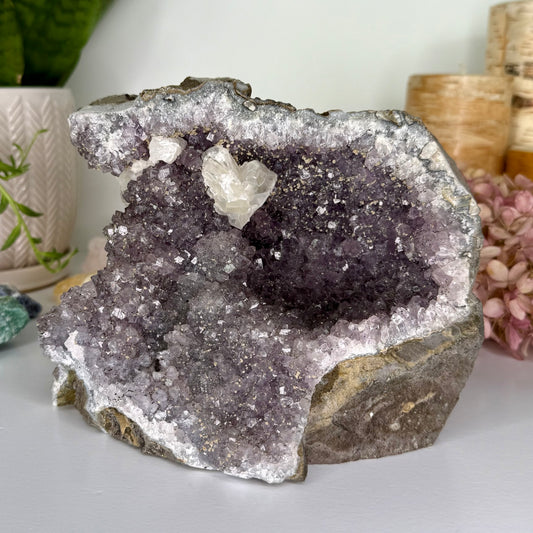 Amethyst // Calcite Heart // Cluster