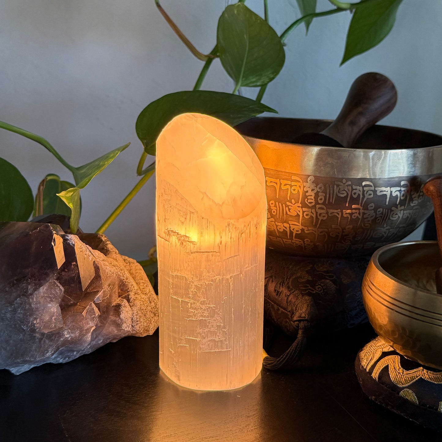 Selenite // Cylinder // Lamp
