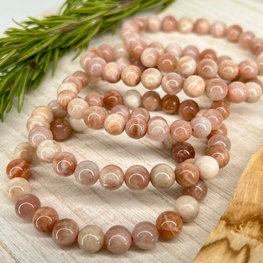 Moonstone // Peach // 8mm // Bracelet