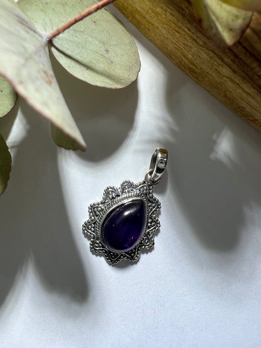 Amethyst // Pendant // Jewelry