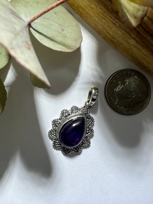 Amethyst // Pendant // Jewelry