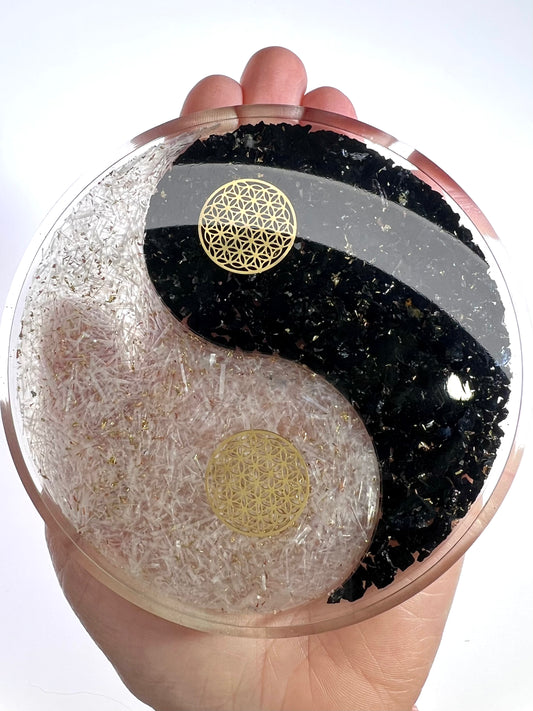 Orgonite // Yin Yang // Plate - SolRising The Rock Shop