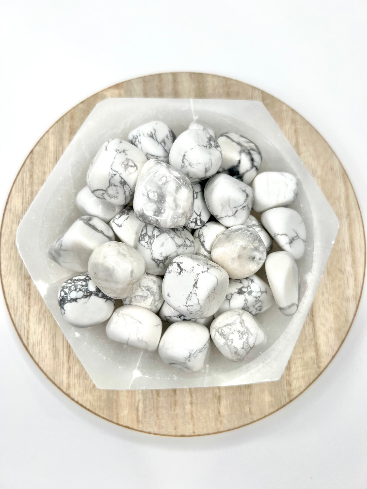 Howlite // Tumbled
