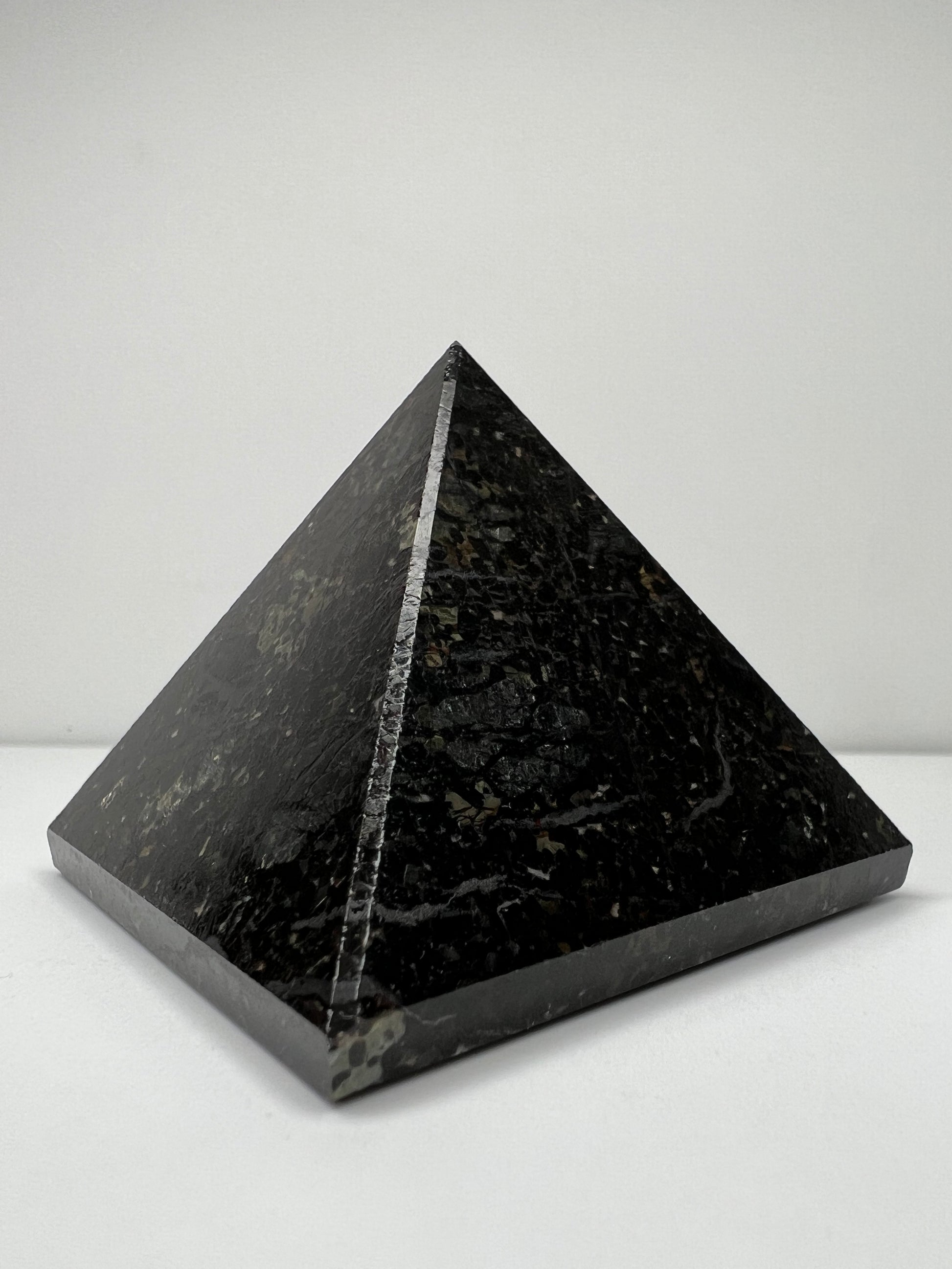 Nuumite // Pyramid - SolRising The Rock Shop