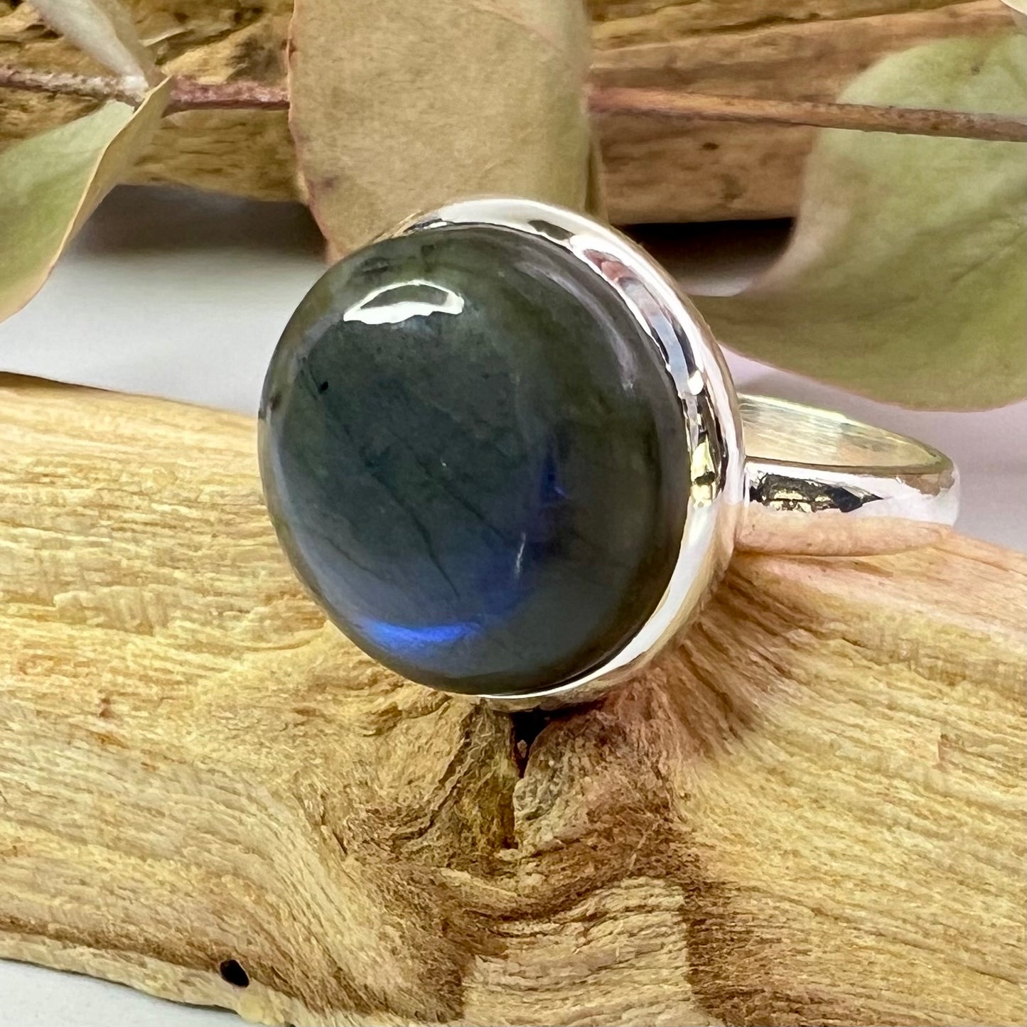 Labradorite // Size 9 // Ring