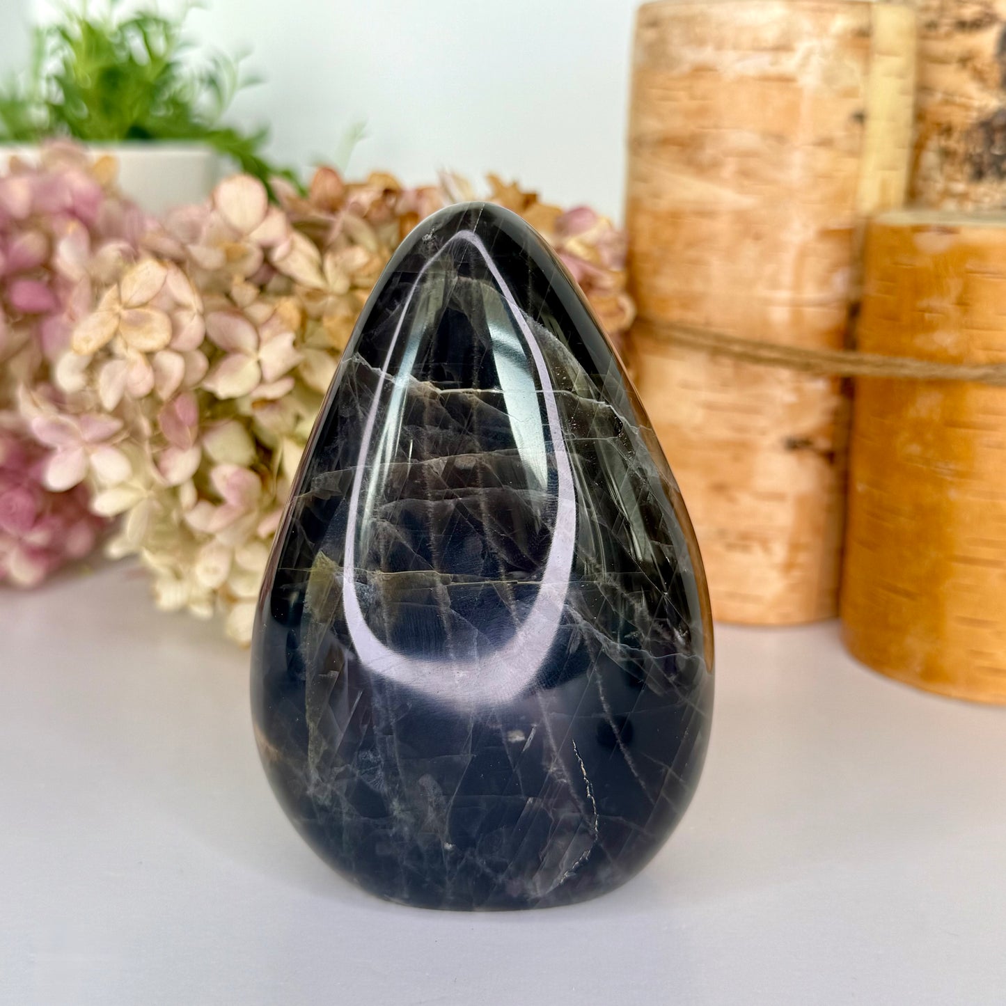 Moonstone // Black // Free Form