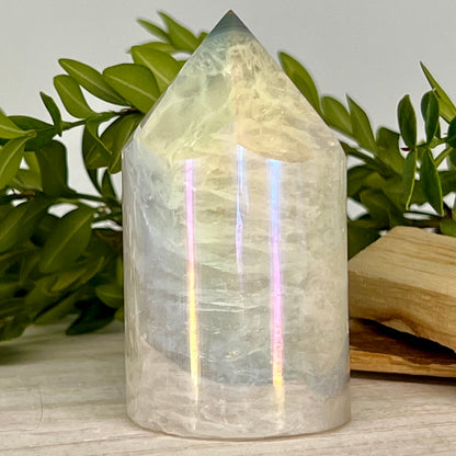 Angel Aura // Quartz // Agate // Cylinder // Point