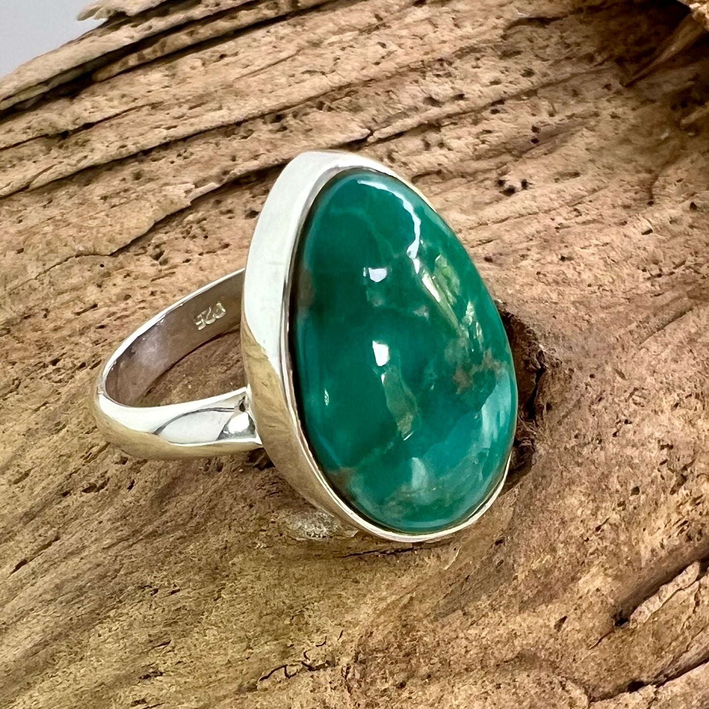 Turquoise // Size 7 // Ring