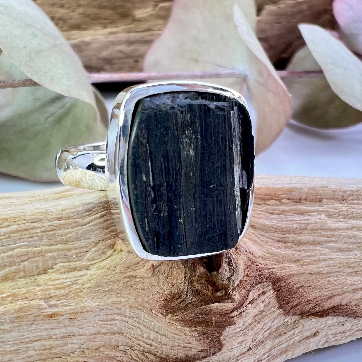 Tourmaline // Black // Size 6 // Ring