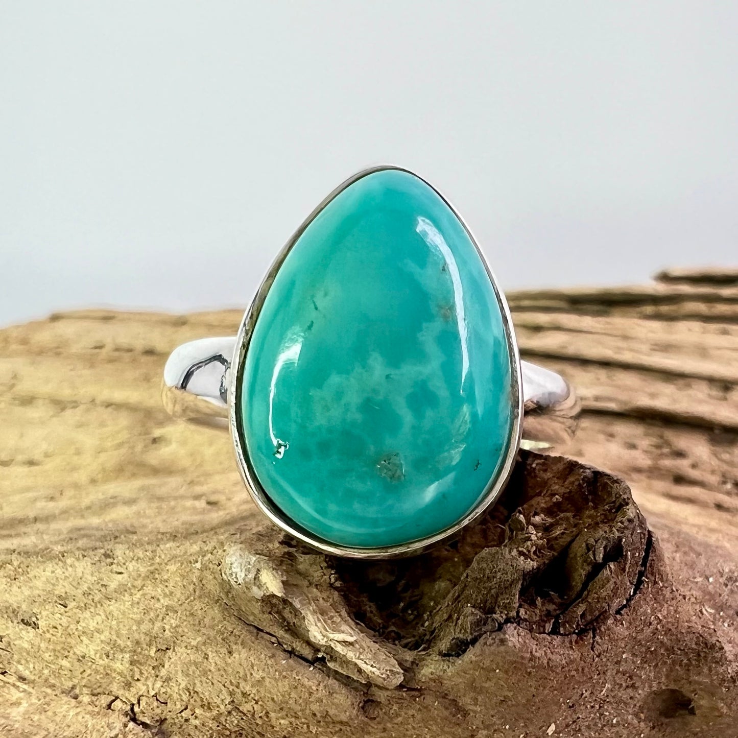 Turquoise // Size 8 // Ring