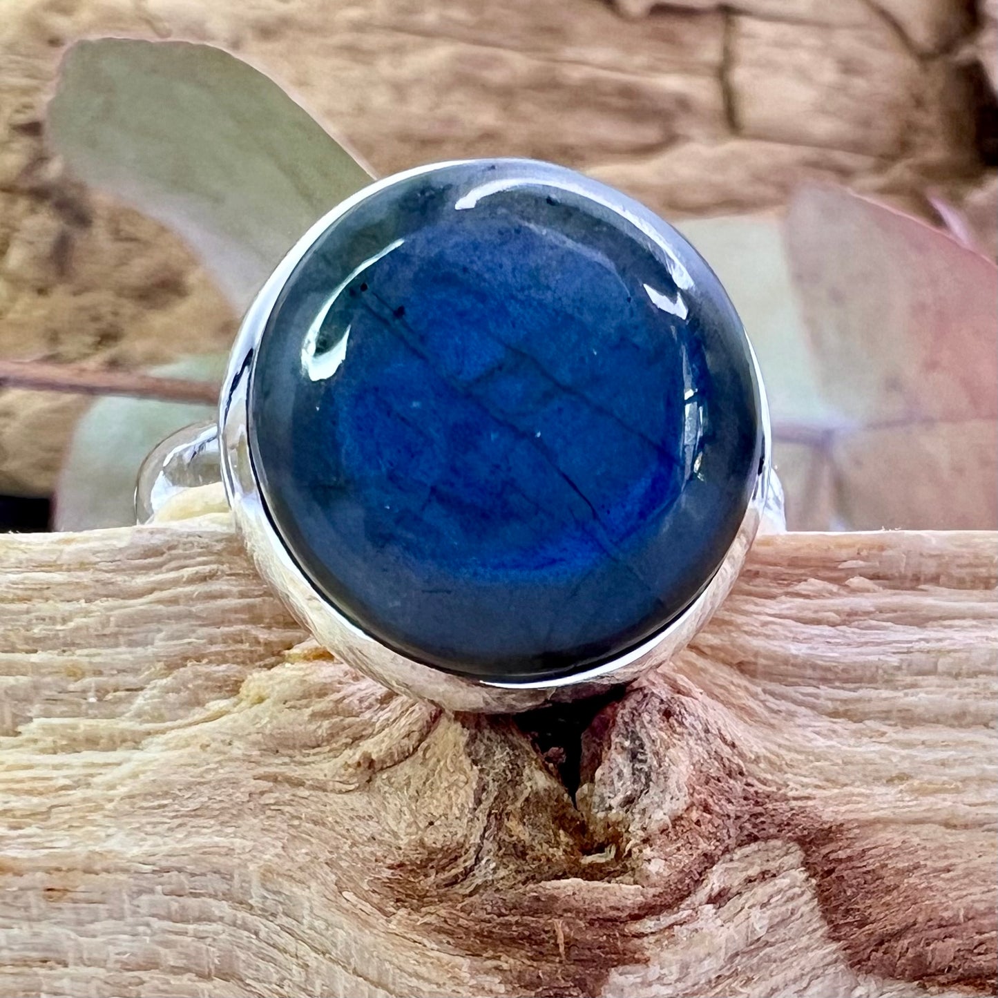 Labradorite // Size 9 // Ring