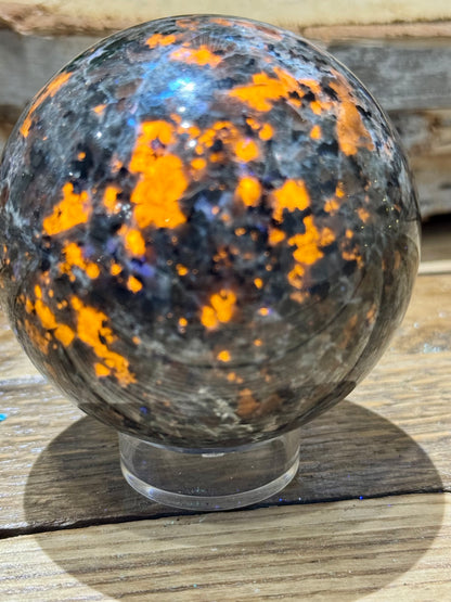 Yooperlite // Sphere