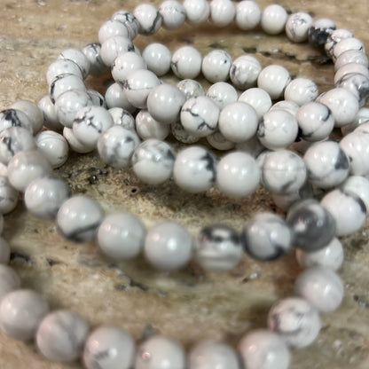 Howlite // 8mm // Bracelet