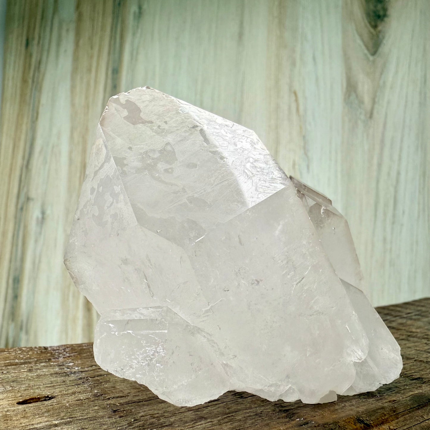 Quartz // Clear // Natural // Point