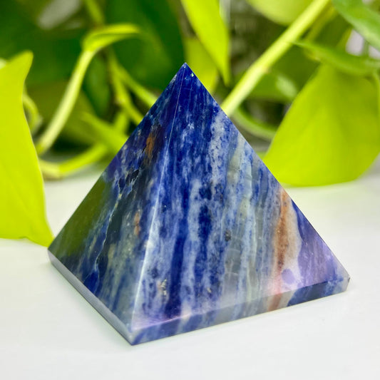 Sodalite // Pyramid