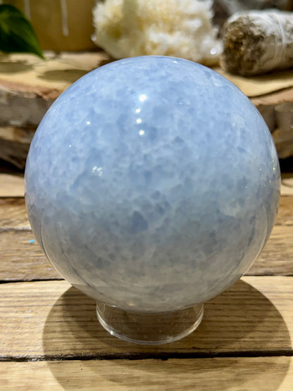Celestite // Sphere