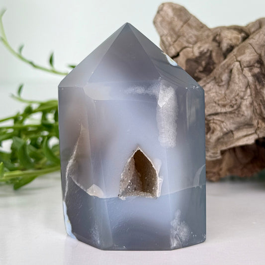 Agate // Tower w/ Druzy