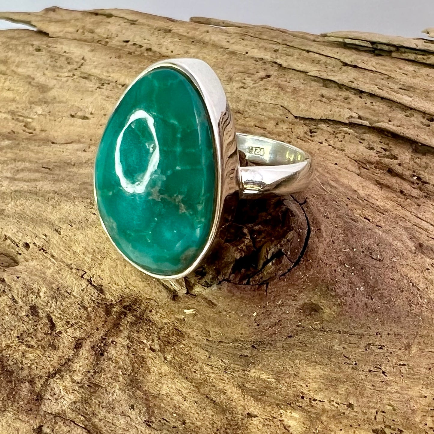 Turquoise // Size 7 // Ring