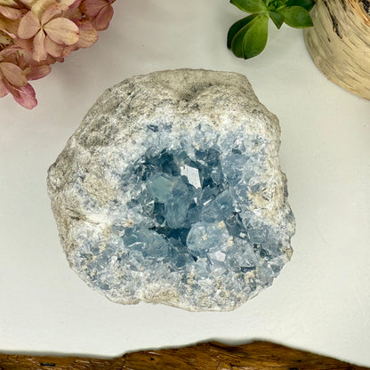 Celestite // Cluster