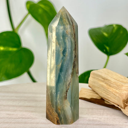 Lemurian Aquatine Calcite // Tower