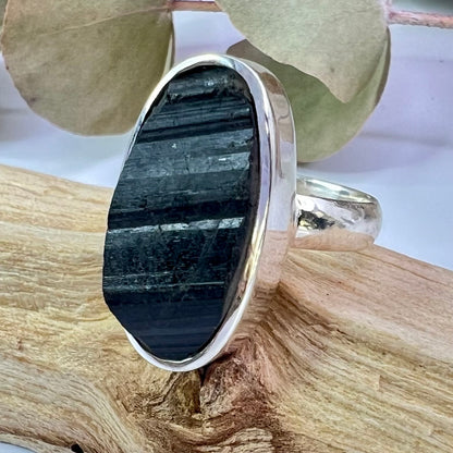 Tourmaline // Black // Size 6 // Ring