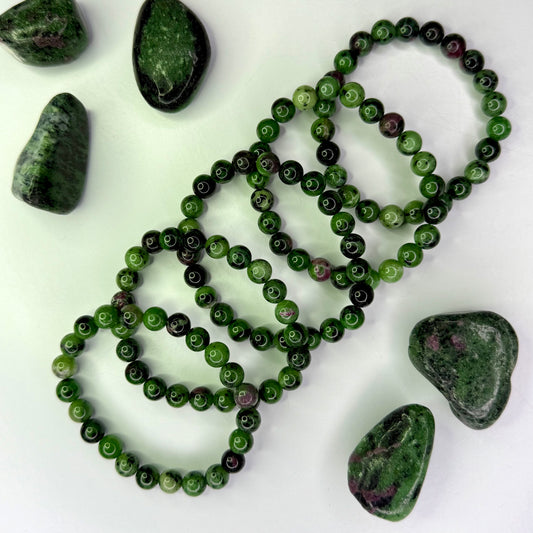 Zoisite // Ruby // 8mm // Bracelet