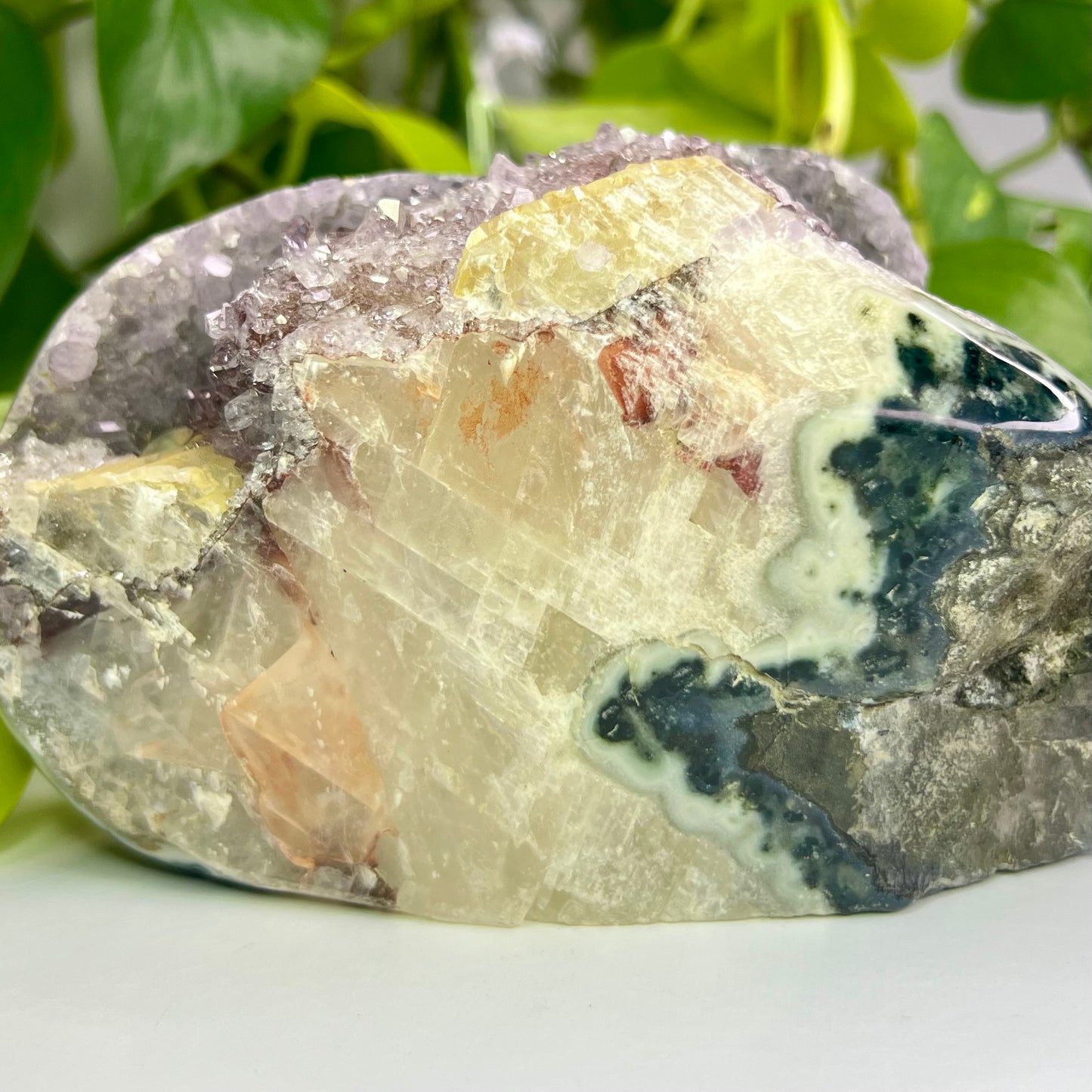 Geode// Amethyst // Calcite // Moss Agate Banding // Cut Base