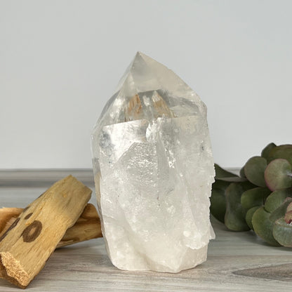 Quartz // Clear // Natural // Point