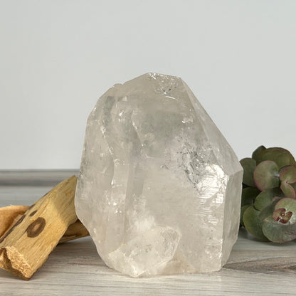 Quartz // Clear // Natural // Point