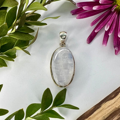 Moonstone // Rainbow // Pendant