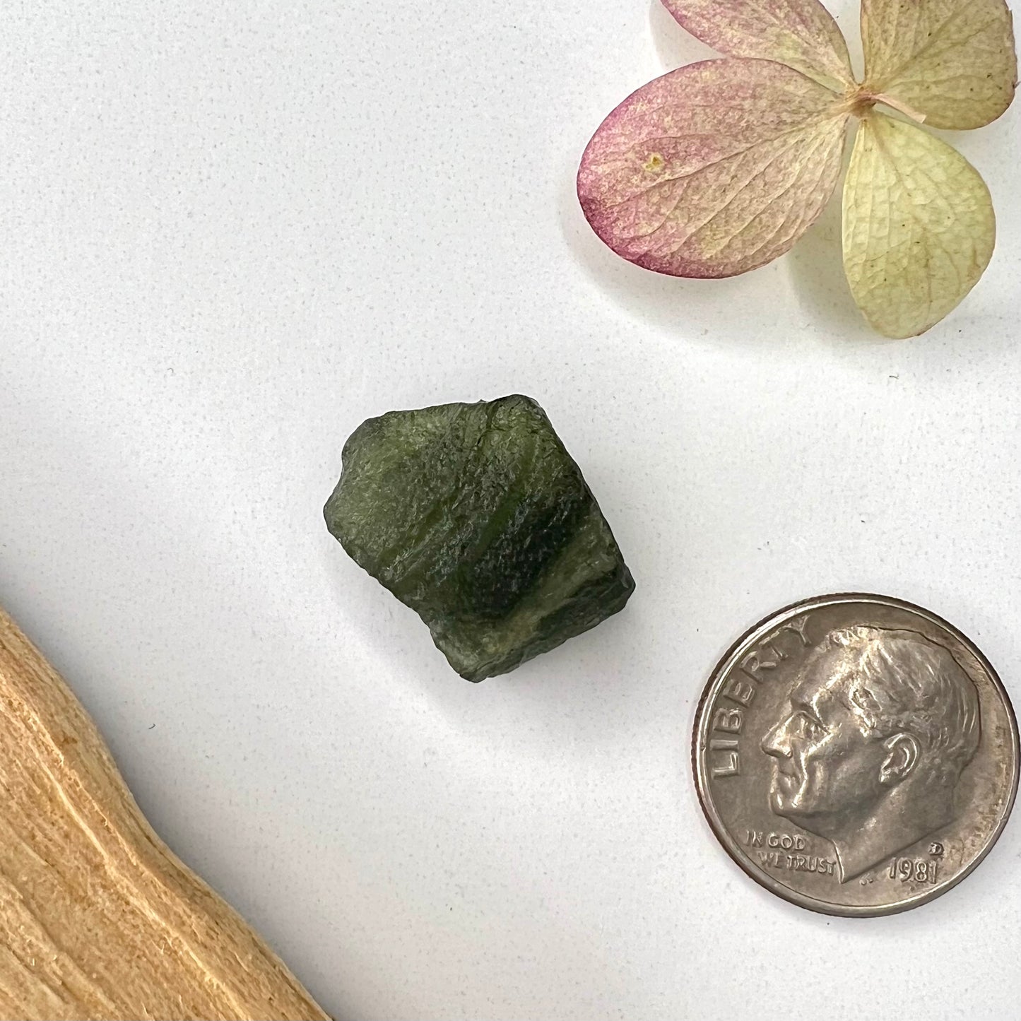 Moldavite // Natural Mineral