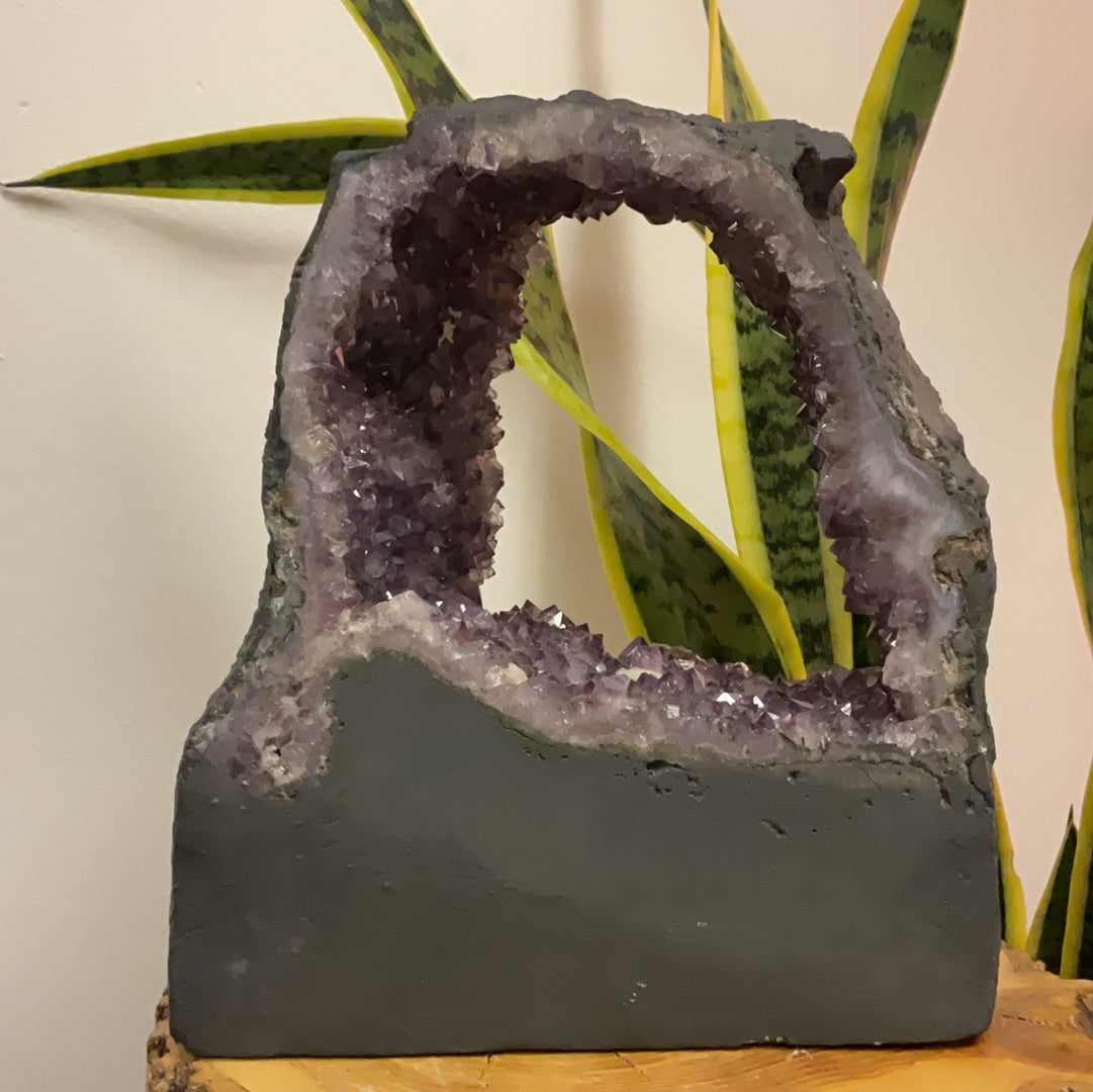 Amethyst // Window // Base