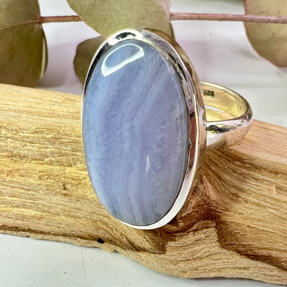 Blue Lace Agate // Size 8 // Ring