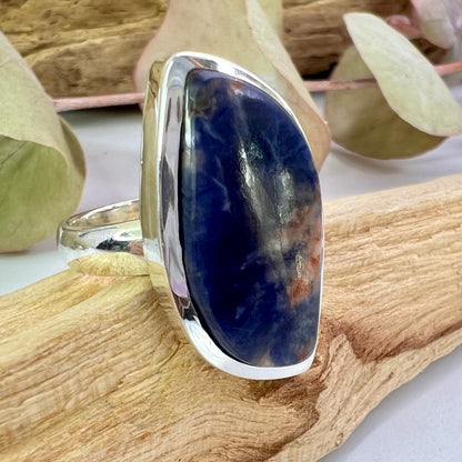 Sodalite // Size 6 // Ring