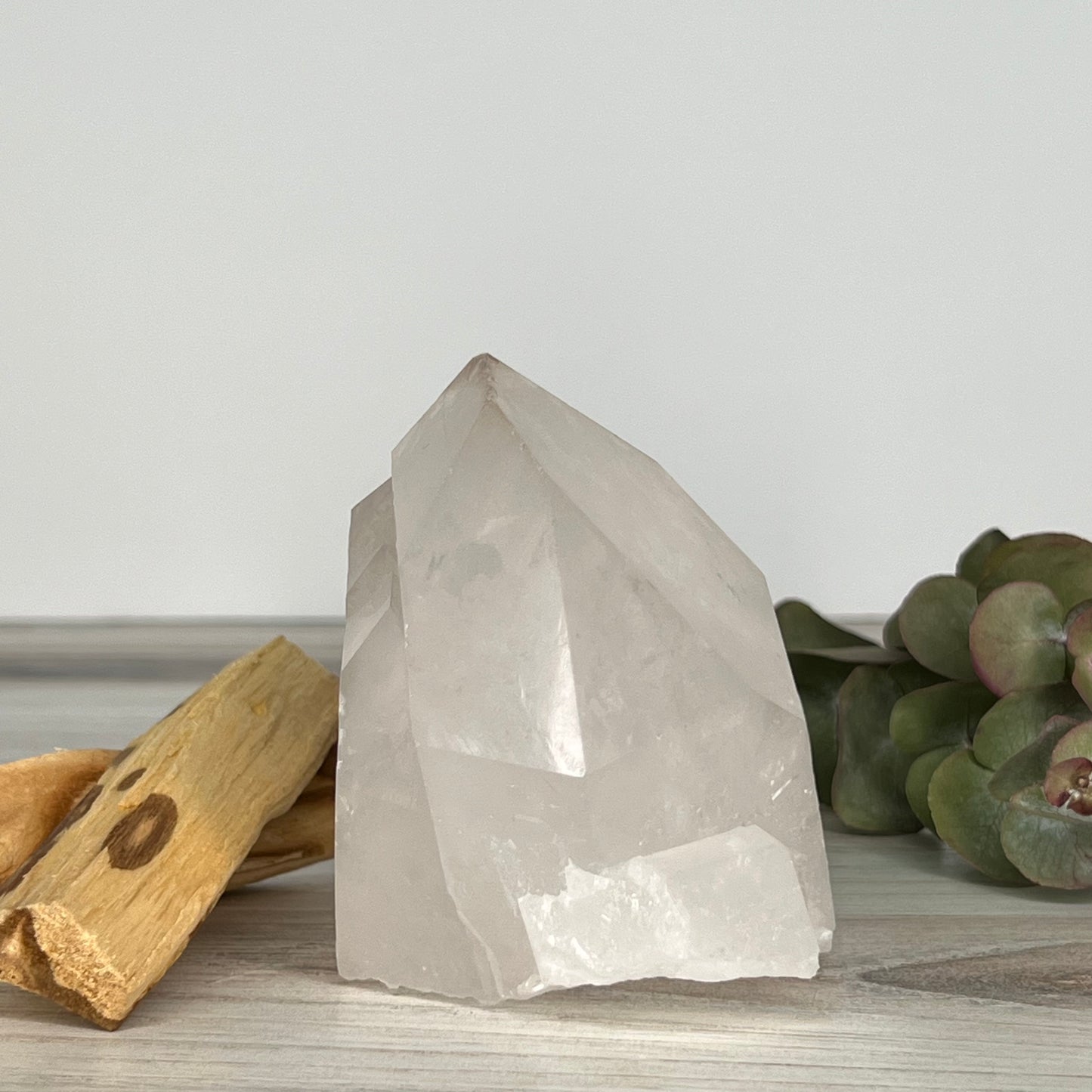 Quartz // Clear // Natural // Point