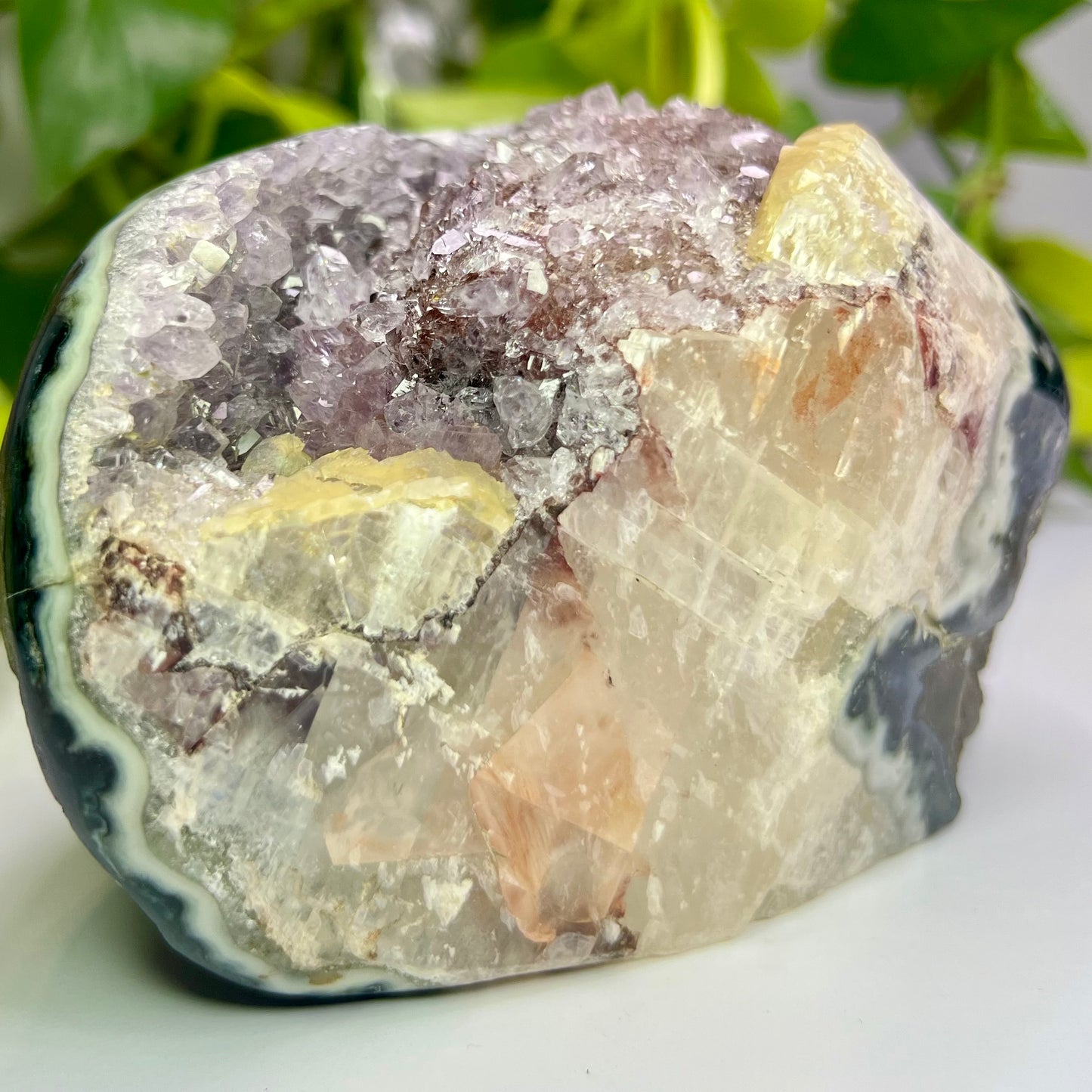 Geode// Amethyst // Calcite // Moss Agate Banding // Cut Base