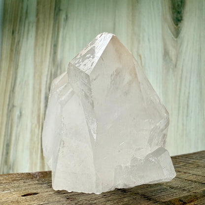 Quartz // Clear // Natural // Point